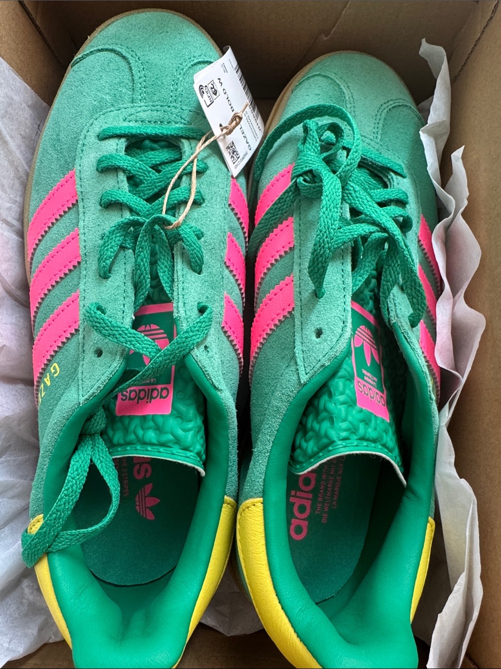adidas Gazelle Platform Women’s Sneakers in Green with Pink 1805999